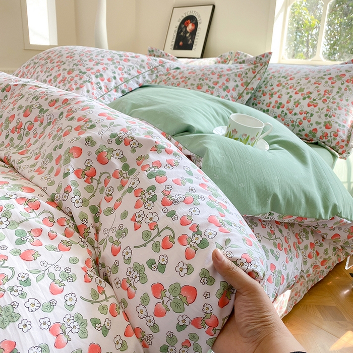 91家纺网 家纺一手货源 找家纺 家贝爱 2024春日新款A类精选高支高密水洗云锦棉四件套 草莓粉