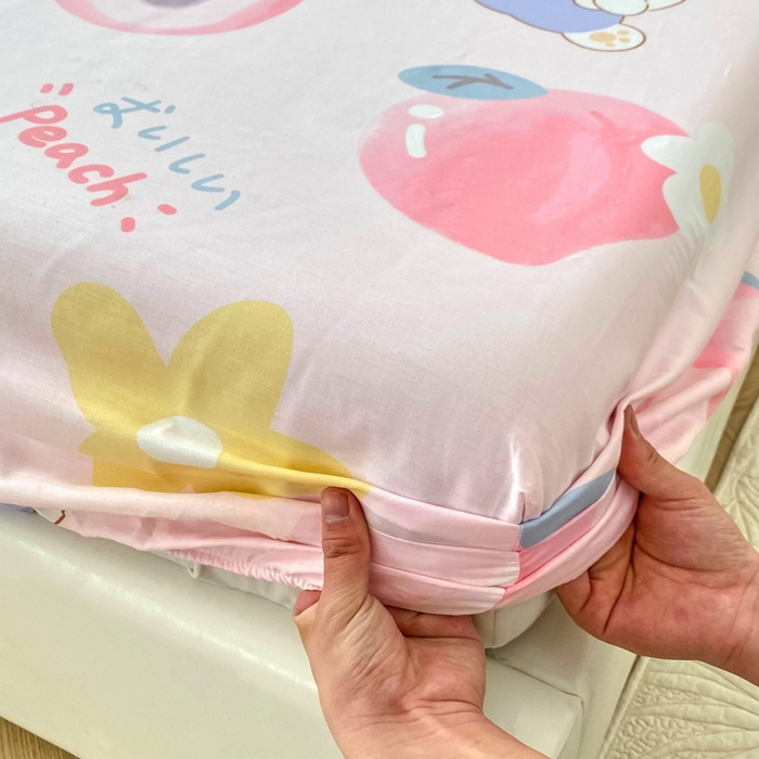 91家纺网 家纺一手货源 找家纺 帛织澜家纺 2025新款喷气12868系列纯棉印花单床笠 蜜桃桃