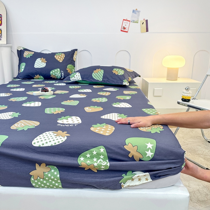 91家纺网 家纺一手货源 找家纺 帛织澜家纺 2026新款喷气12868系列纯棉印花单床笠 草莓园