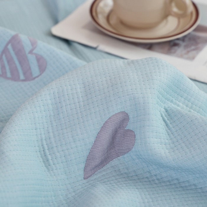91家纺网 家纺一手货源 找家纺 朴尔家纺-毛巾被 2024新款柔绵绵风贝壳针复合工艺六层纱布毛巾被盖毯 心叶-蓝