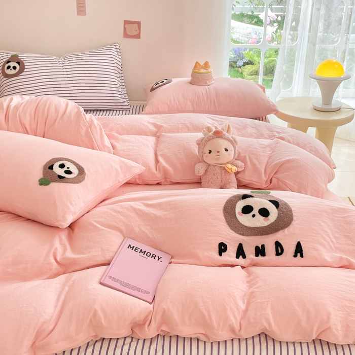 91家纺网 家纺一手货源 找家纺 葡萄家纺 2024款水果熊猫系列云朵水洗棉毛巾绣四件套第二批（提供买家秀） 香芋波波-粉