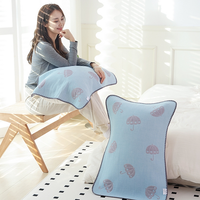 91家纺网 家纺一手货源 找家纺 朴尔家纺-毛巾被 2024新款柔绵绵风贝壳针复合工艺六层纱布枕巾 晨雨-蓝枕巾