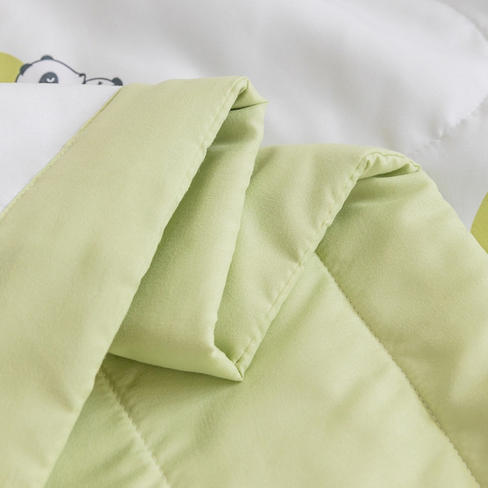 91家纺网 家纺一手货源 找家纺 嗨生活 2025新款水洗棉手包边幼儿园儿童夏被（爆款）幸运熊猫