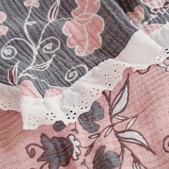 91家纺网 家纺一手货源 找家纺 朴尔家纺-毛巾被 2024新款韩式花边纯棉竹纤维加大成人纱布毛巾被 藤蔓之恋--毛巾被