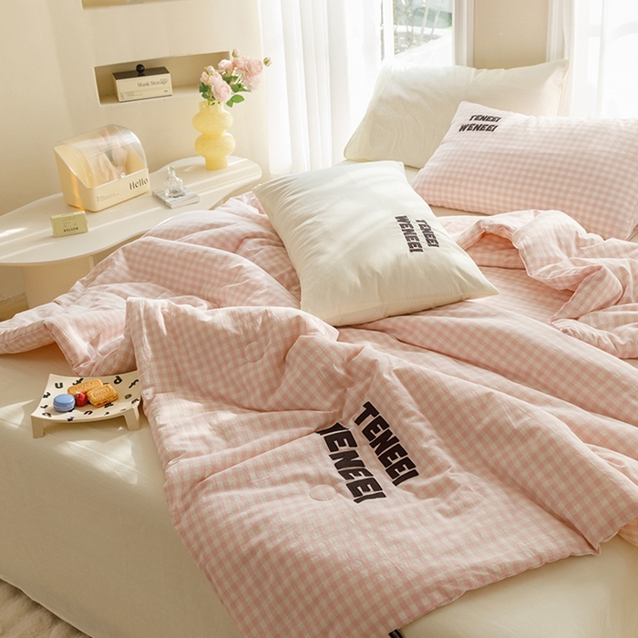 91家纺网 家纺一手货源 找家纺 （总）荔禾家居 2024新款ins混搭博主风全棉色织水洗棉夏被四件组