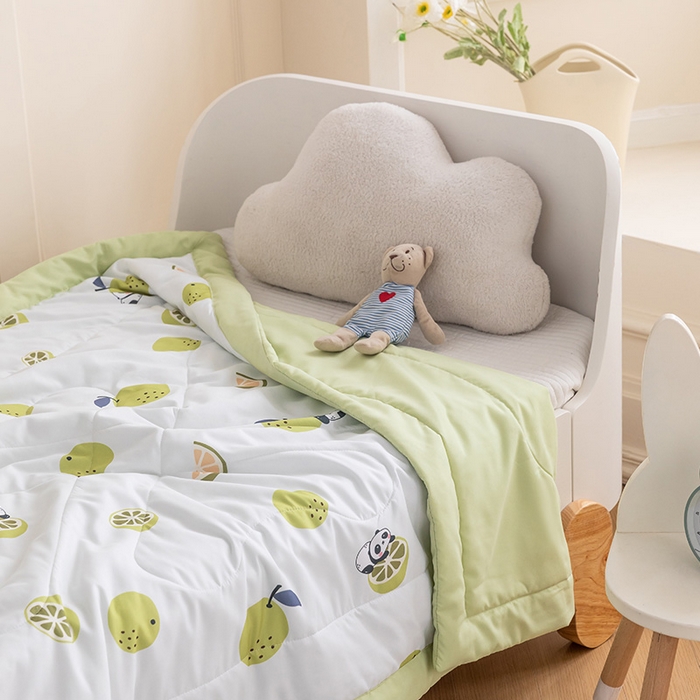 91家纺网 家纺一手货源 找家纺 嗨生活 2025新款水洗棉手包边幼儿园儿童夏被（爆款）幸运熊猫