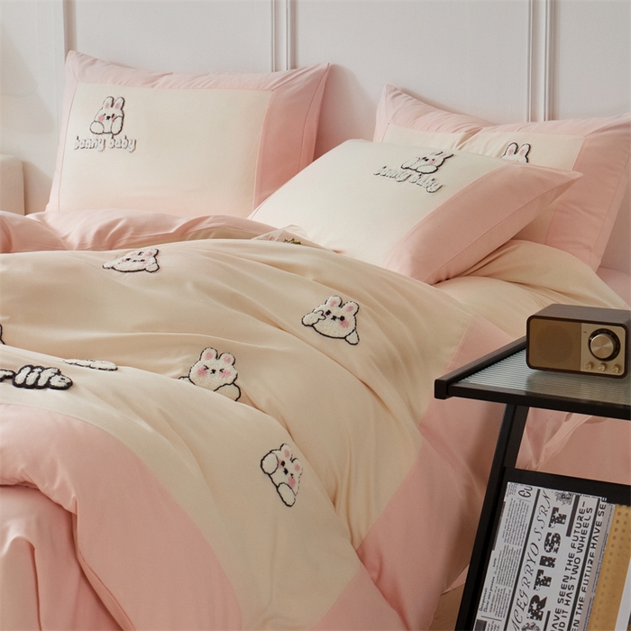 91家纺网 家纺一手货源 找家纺 （总）盛秋家纺 2025新款云朵棉毛巾绣四件套-哈尼