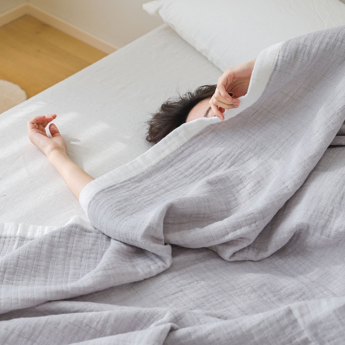 91家纺网 家纺一手货源 找家纺 朴尔家纺-毛巾 2024新款全棉80支四层纱布毛巾被 宽边-灰