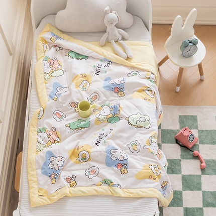 91家纺网 家纺一手货源 找家纺 （总）嗨生活 2025新款水洗棉手包边幼儿园儿童夏被（爆款）
