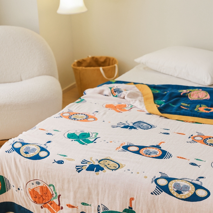 91家纺网 家纺一手货源 找家纺 朴尔家纺-毛巾被 2024新款调皮风宽边加厚透气全棉四层纱布毛巾被 潜水员