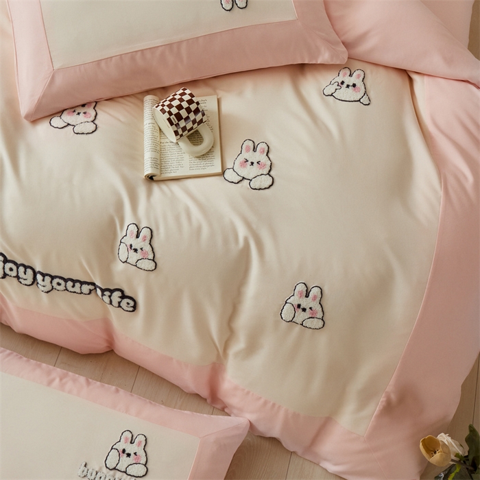 91家纺网 家纺一手货源 找家纺 （总）盛秋家纺 2025新款云朵棉毛巾绣四件套-哈尼