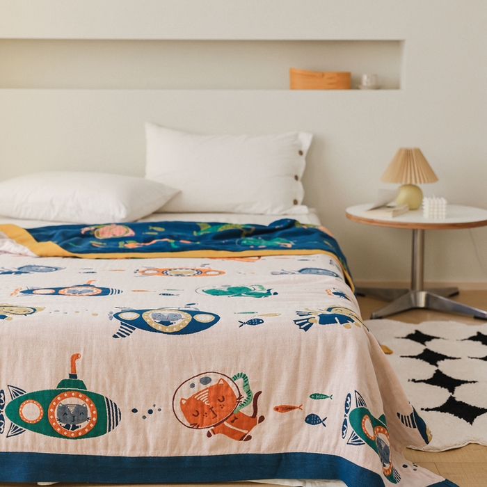 91家纺网 家纺一手货源 找家纺 朴尔家纺-毛巾被 2024新款调皮风宽边加厚透气全棉四层纱布毛巾被 潜水员