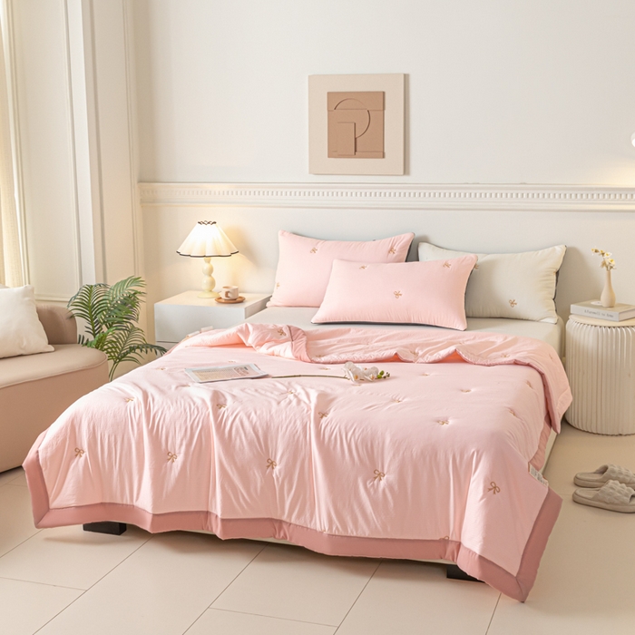 91家纺网 家纺一手货源 找家纺 梦初语 2024新款刺绣小竺棉大豆夏被 蝴蝶结-玉