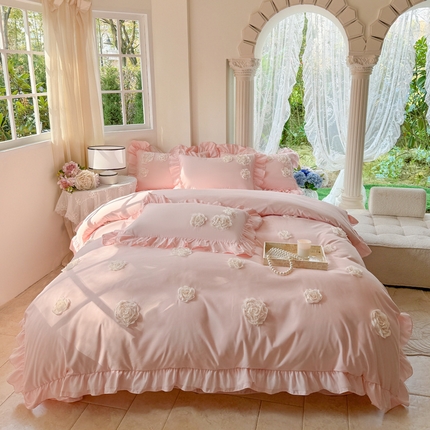 91家纺网 家纺一手货源 找家纺 （总）米可 2025新款云朵棉立体盘花刺绣四件套