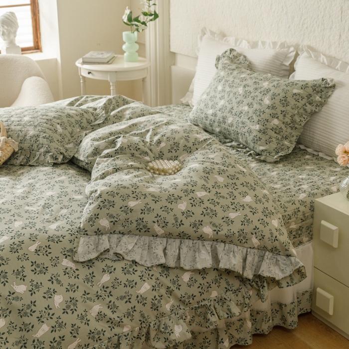 91家纺网 家纺一手货源 找家纺 胜权 2024新款高端欧根纱全棉印花夹棉床盖四件套忆江南