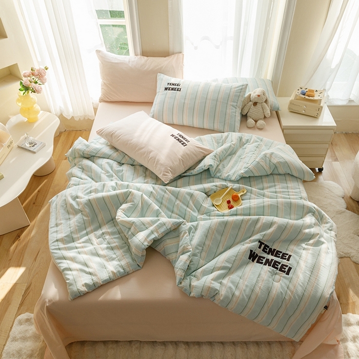 91家纺网 家纺一手货源 找家纺 荔禾家居 2024新款ins混搭博主风全棉色织水洗棉夏被四件组 烟画