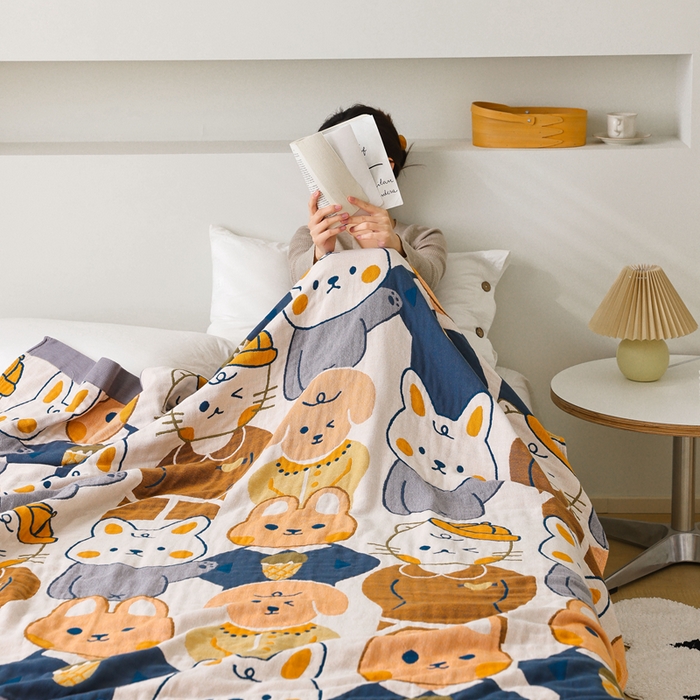 91家纺网 家纺一手货源 找家纺 朴尔家纺-毛巾被 2024新款调皮风宽边加厚透气全棉四层纱布毛巾被 兔兔王国