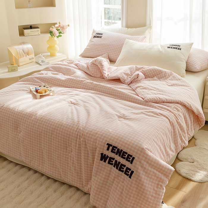 91家纺网 家纺一手货源 找家纺 （总）荔禾家居 2024新款ins混搭博主风全棉色织水洗棉夏被四件组