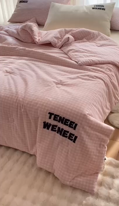 91家纺网 家纺一手货源 找家纺 （总）荔禾家居 2024新款ins混搭博主风全棉色织水洗棉夏被四件组