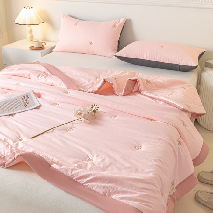 91家纺网 家纺一手货源 找家纺 梦初语 2024新款刺绣小竺棉大豆夏被 蝴蝶结-玉