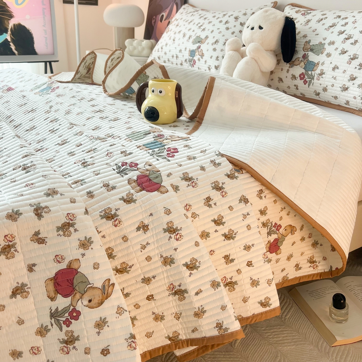 91家纺网 家纺一手货源 找家纺 HL原创 2024新款全棉印花床盖 咖色兔