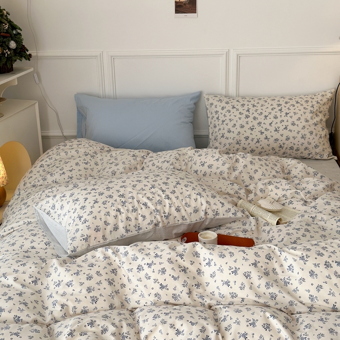 91家纺网 家纺一手货源 找家纺 昔可家纺 2024新款中古系列花四件套 中古小蓝花