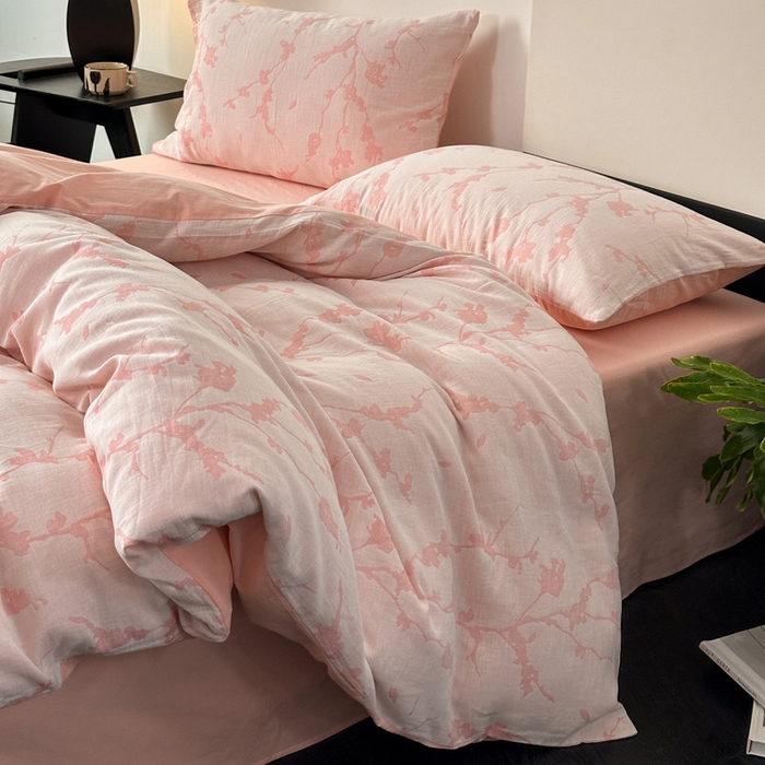 91家纺网 家纺一手货源 找家纺 雅居纺家纺 2024新款全棉双层纱色织提花四件套 初春-粉