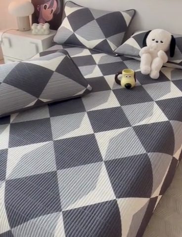 91家纺网 家纺一手货源 找家纺 HL原创 2024新款全棉印花床盖 绅士格