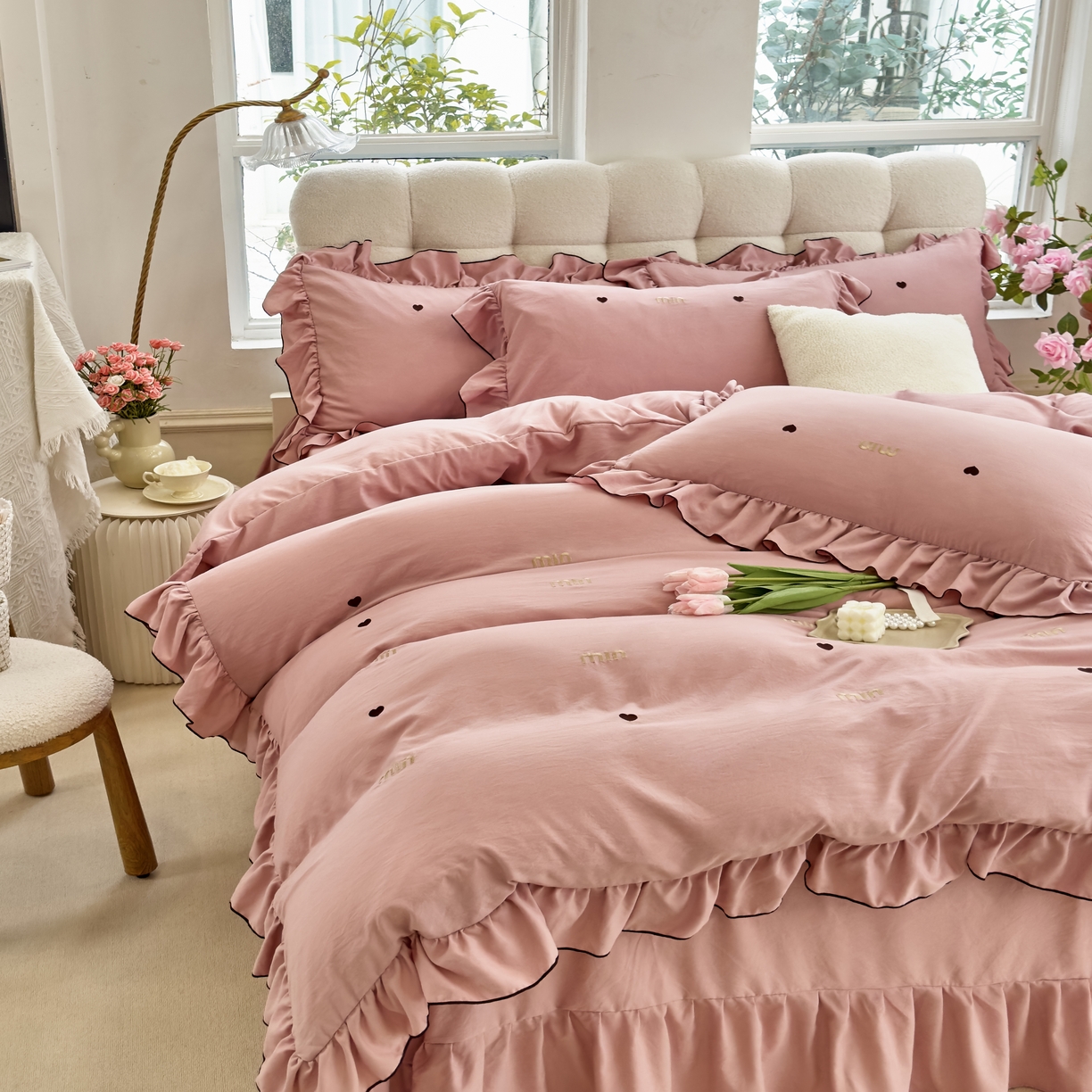 91家纺网 家纺一手货源 找家纺 梦可莱 2024新款亲肤刺绣荷叶边四件套-心灵迷恋 豆沙