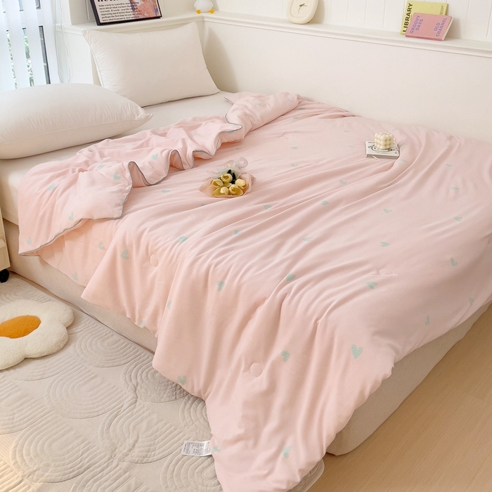 91家纺网 家纺一手货源 找家纺 春光里 2024新款萌趣夏被夏凉被被子被芯 波点爱心