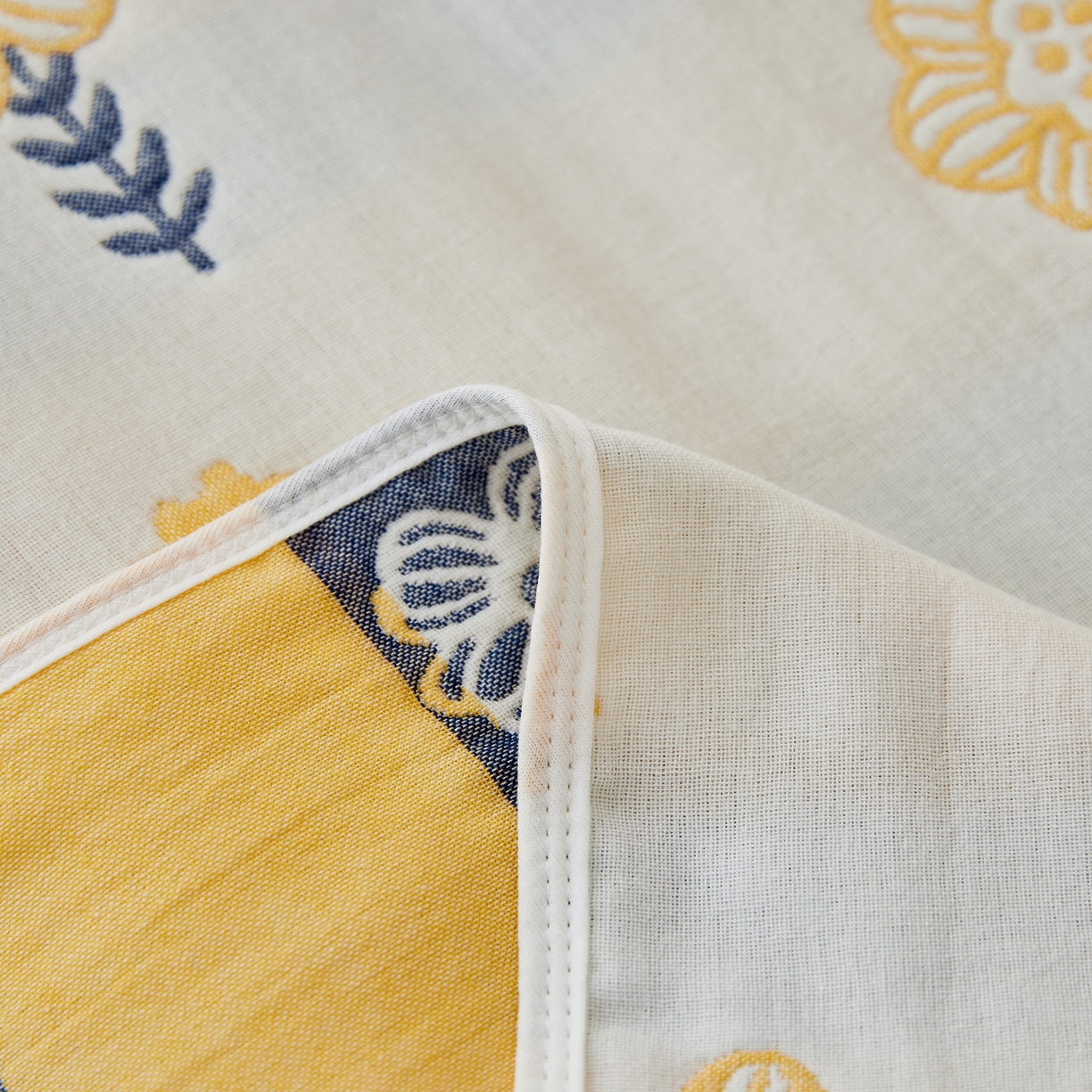 91家纺网 家纺一手货源 找家纺 爱港家纺 2024全棉A类毛巾被 纱布升级款长枕巾 情侣枕巾 枕芯保护套 小雏菊