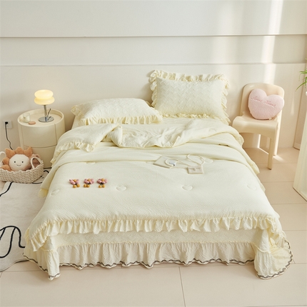 91家纺网 家纺一手货源 找家纺 恒爱 2024新款泡泡公主床盖款夏被四件套 泡泡公主-鹅暖黄