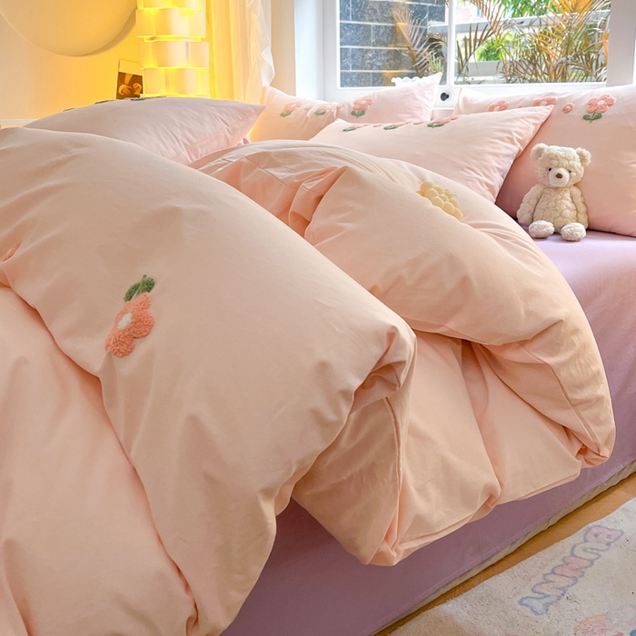 91家纺网 家纺一手货源 找家纺 寐居家纺 2024新款全棉水洗棉毛巾绣色织四件套 花儿朵朵-粉玉