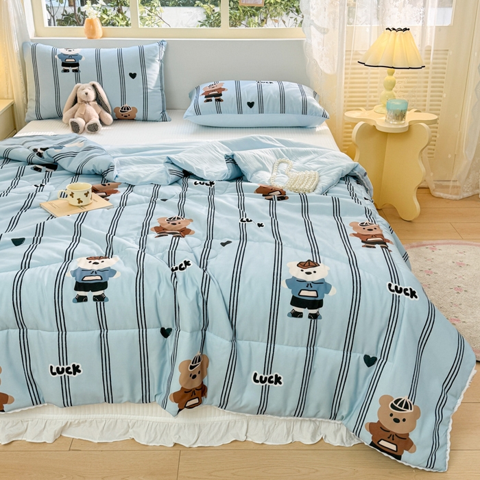 91家纺网 家纺一手货源 找家纺 寐居家纺 2024新款水洗棉小花边夏被 幸运熊