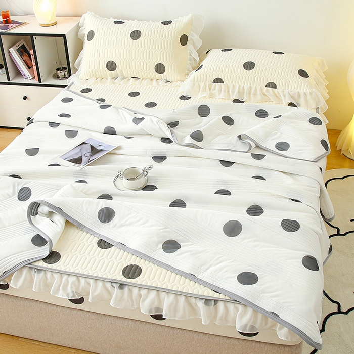 91家纺网 家纺一手货源 找家纺 伊人坊 2024新款冰丝凉感丝夏被 黑色波点