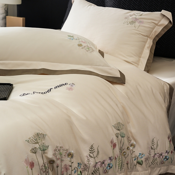 91家纺网 家纺一手货源 找家纺 （总）云胡 2024新款50s双股长绒棉宽边刺绣四件套-小花园