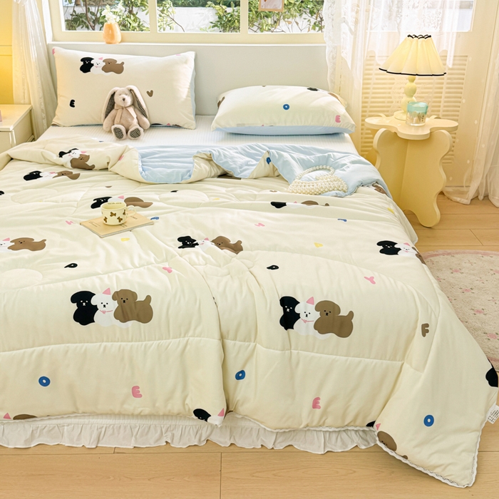 91家纺网 家纺一手货源 找家纺 寐居家纺 2024新款水洗棉小花边夏被 字母狗