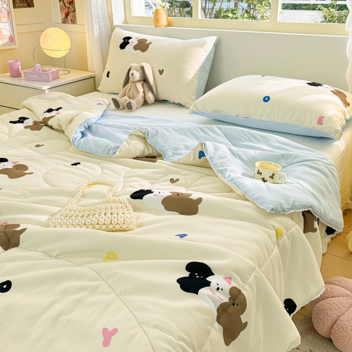 91家纺网 家纺一手货源 找家纺 寐居家纺 2024新款水洗棉小花边夏被 字母狗