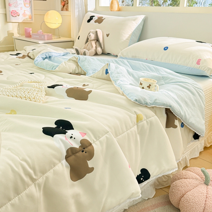 91家纺网 家纺一手货源 找家纺 寐居家纺 2024新款水洗棉小花边夏被 字母狗