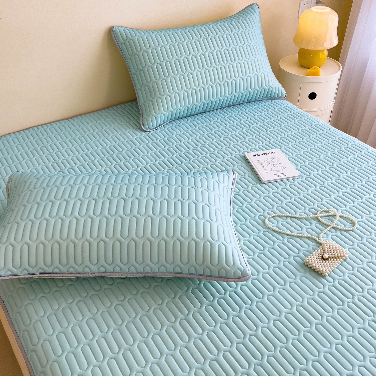 91家纺网 家纺一手货源 找家纺 希廷顿 2024新款加厚凉感丝乳胶凉席三件套 天蓝色