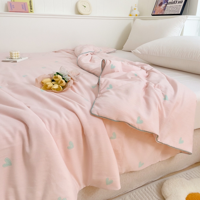 91家纺网 家纺一手货源 找家纺 春光里 2024新款萌趣夏被夏凉被被子被芯 波点爱心