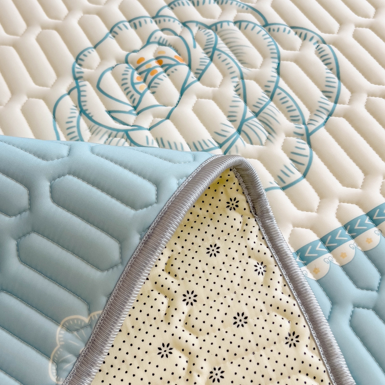 91家纺网 家纺一手货源 找家纺 希廷顿 2024新款加厚凉感丝乳胶凉席三件套 绽放玫瑰