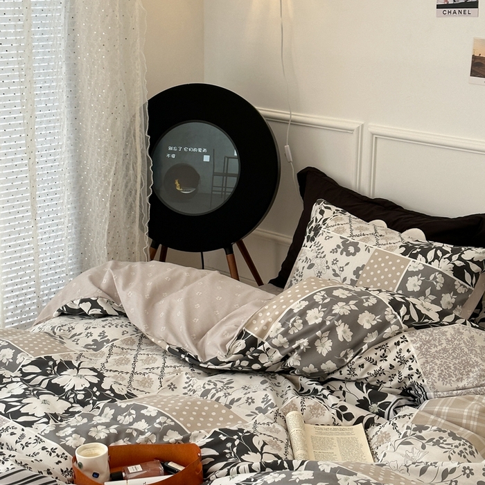 91家纺网 家纺一手货源 找家纺 昔可家纺 2024新款中古系列花四件套 中古拼接花