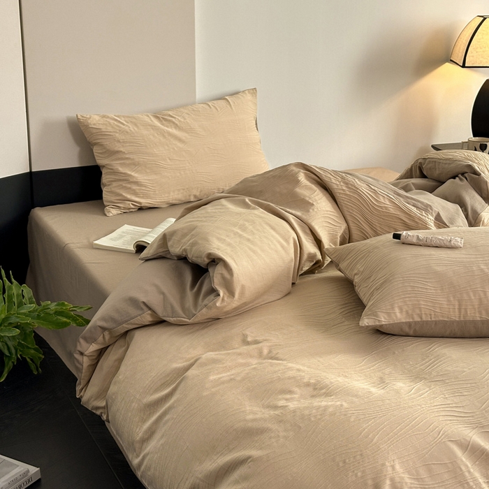 91家纺网 家纺一手货源 找家纺 雅居纺家纺 2024新款全棉线条提花四件套-线条  线条-卡其