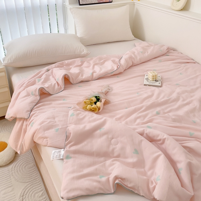 91家纺网 家纺一手货源 找家纺 春光里 2024新款萌趣夏被夏凉被被子被芯 波点爱心