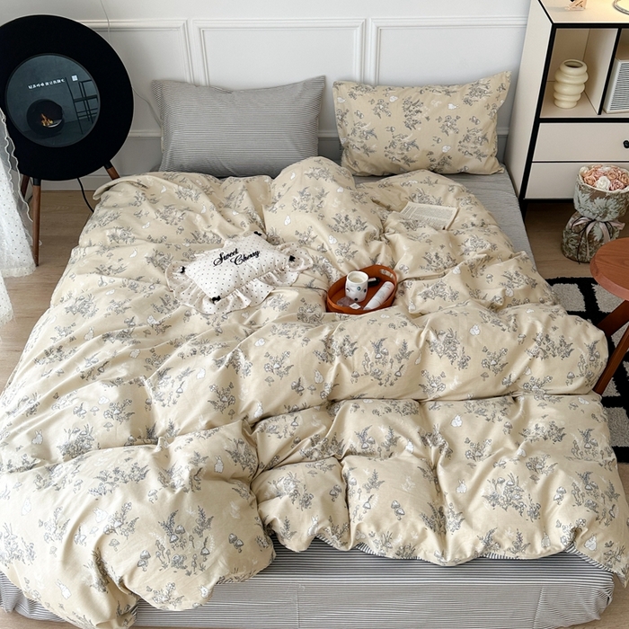 91家纺网 家纺一手货源 找家纺 昔可家纺 2024新款中古系列花四件套 素描兔