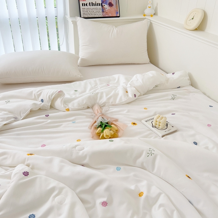 91家纺网 家纺一手货源 找家纺 春光里 2024新款萌趣夏被夏凉被被子被芯 缤纷