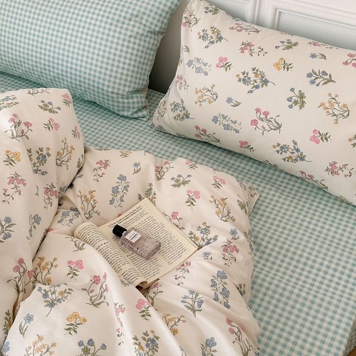 91家纺网 家纺一手货源 找家纺 昔可家纺 2024新款春日小碎花系列四件套 蜜恋花语