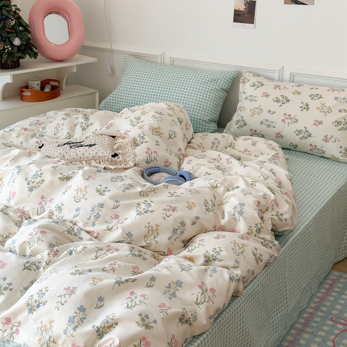 91家纺网 家纺一手货源 找家纺 昔可家纺 2024新款春日小碎花系列四件套 蜜恋花语