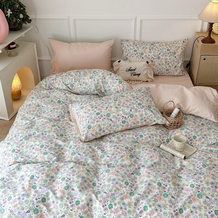 91家纺网 家纺一手货源 找家纺 昔可家纺 2024新款春日小碎花系列四件套 黛丽紫调